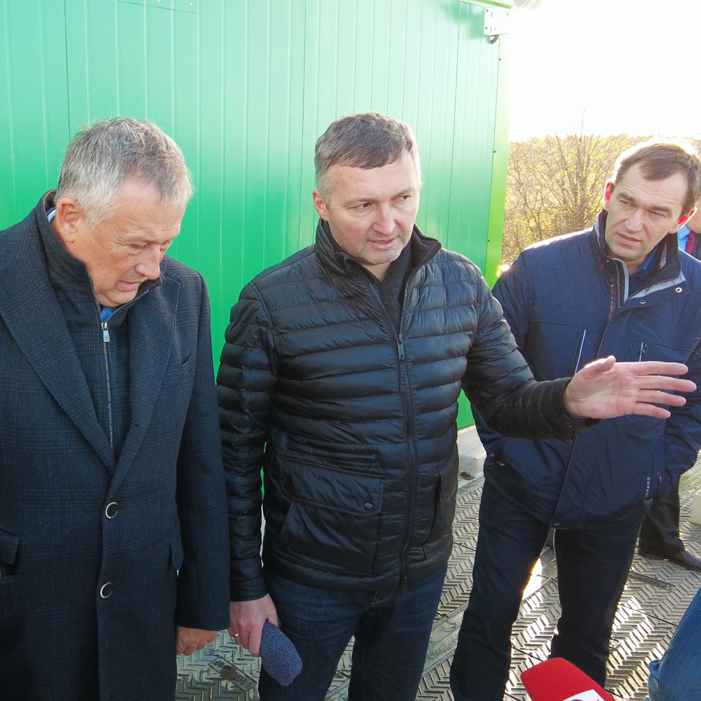 Губернатор Ленинградской области Александр Дрозденко с рабочим визитом посетил очистные сооружения в поселке Гончарово