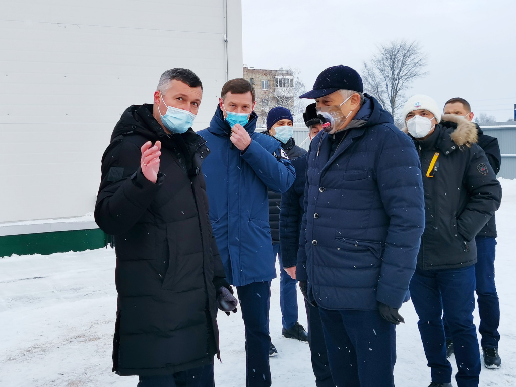Губернатор Ленинградской области Александр Дрозденко посетил очистные сооружения в поселке Каложицы1.jpg